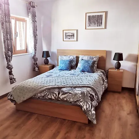 Os 3 Rrr Bed and Breakfast