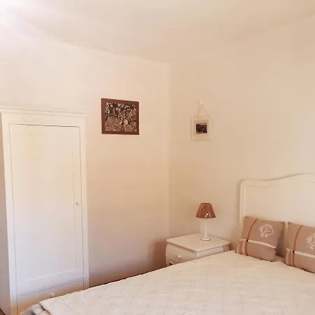 Bed and Breakfast Os 3 Rrr 3*